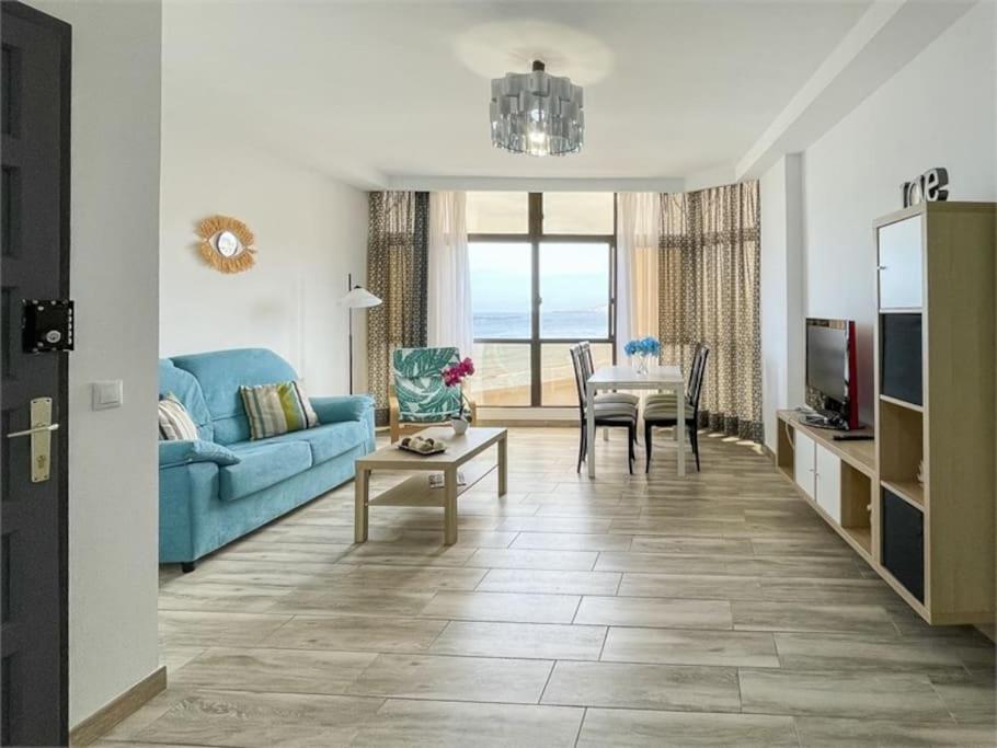 Beachfront Apartment Incl Highspeed Wifi 梅莱纳拉 外观 照片