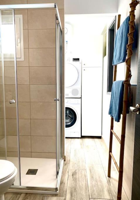 Beachfront Apartment Incl Highspeed Wifi 梅莱纳拉 外观 照片